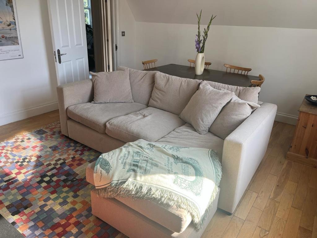 2 Bedroom Top Floor Flat, West Dulwich Free Street Parking ロンドン エクステリア 写真